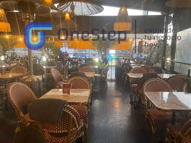 DERECHO LLAVES RESTAURANTE ALTO NIVEL, 2 TERRAZAS. La REINA.