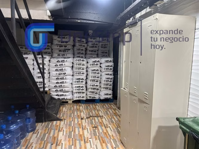 DERECHO DE LLAVES DE PANADERÍA CON FÁBRICA IMPONENTE. ÑUÑOA.