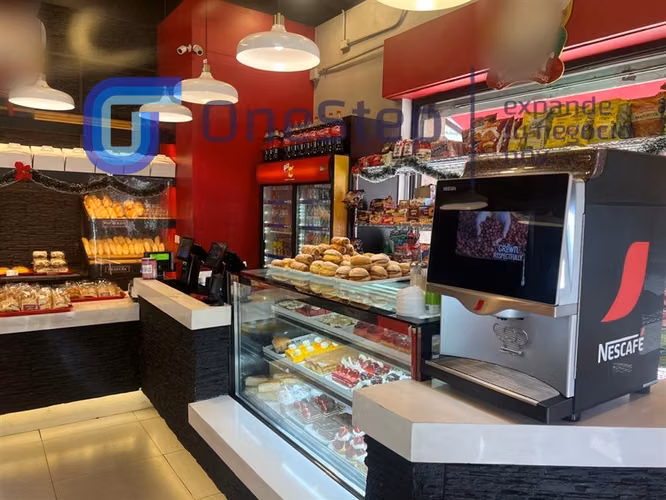 DERECHO DE LLAVES DE PANADERÍA CON FÁBRICA IMPONENTE. ÑUÑOA.