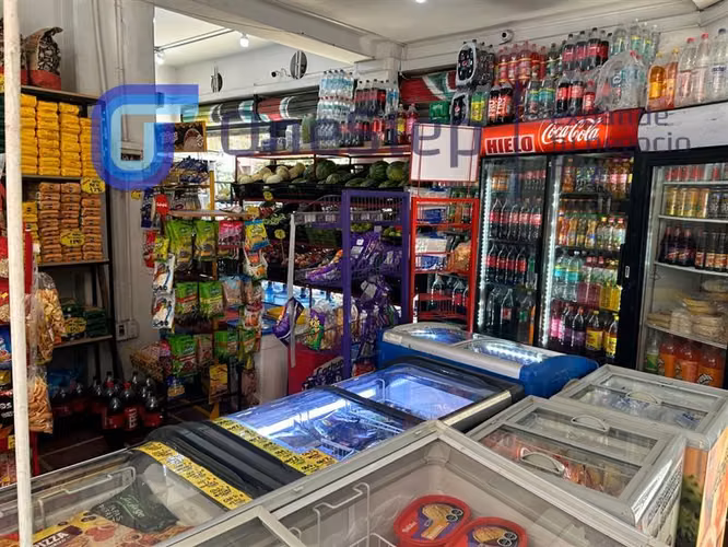 DERECHO LLAVES MINIMARKET. SECTOR CANDENTE. SANTIAGO CENTRO.