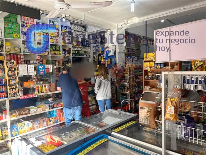 DERECHO LLAVES MINIMARKET. SECTOR CANDENTE. SANTIAGO CENTRO.