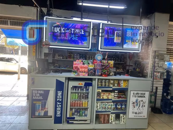 Amplio Minimarket en venta en Santiago