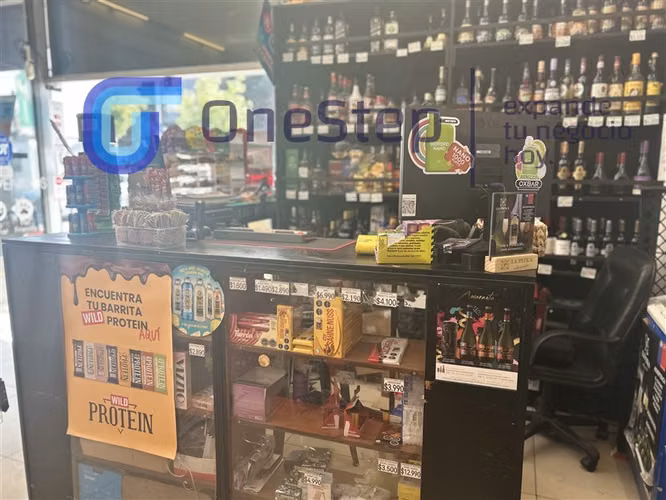 DERECHO DE LLAVES ESPACIOSO MINIMERCADO DE ALCOHOLES. ÑUÑOA.