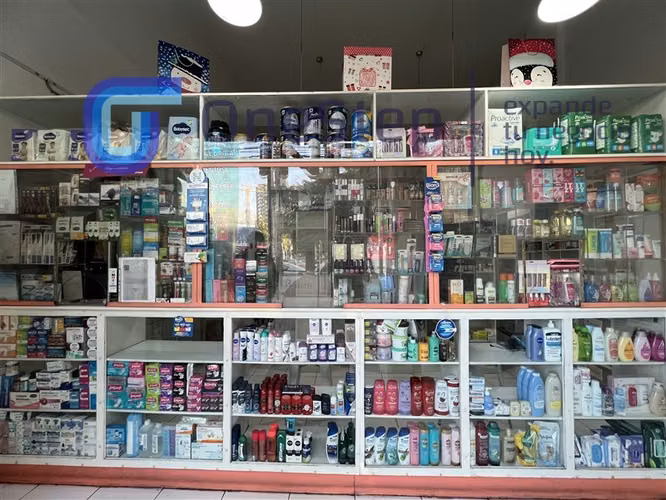 Derecho de llaves Farmacia sector Metro Mirador