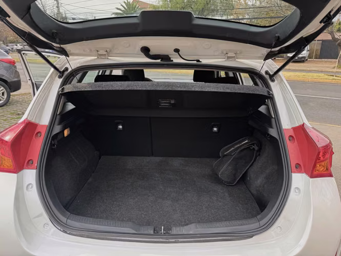 TOYOTA AURIS SPORT LEI 1.6 AUTOMATICO FULL AIRE 8 AIRBAG TV CAMARA VER EN LAS CONDEs 2014