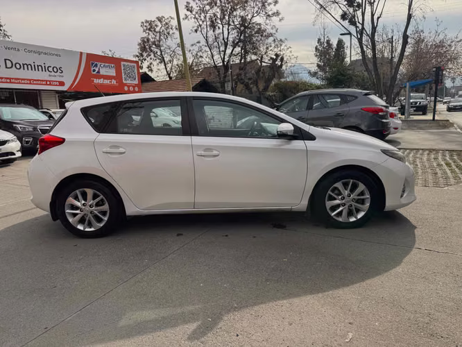 TOYOTA AURIS SPORT LEI 1.6 AUTOMATICO FULL AIRE 8 AIRBAG TV CAMARA VER EN LAS CONDEs 2014
