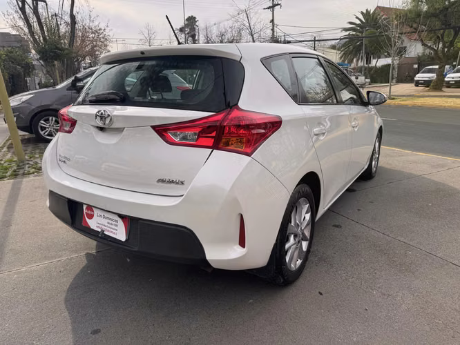 TOYOTA AURIS SPORT LEI 1.6 AUTOMATICO FULL AIRE 8 AIRBAG TV CAMARA VER EN LAS CONDEs 2014