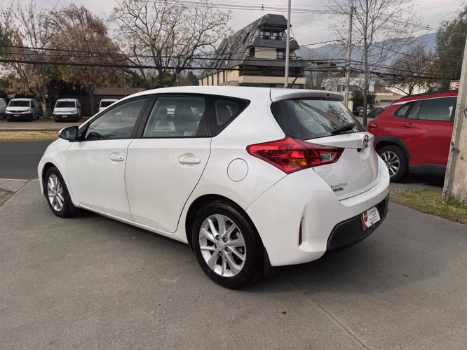 TOYOTA AURIS SPORT LEI 1.6 AUTOMATICO FULL AIRE 8 AIRBAG TV CAMARA VER EN LAS CONDEs 2014