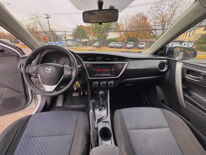 TOYOTA AURIS SPORT LEI 1.6 AUTOMATICO FULL AIRE 8 AIRBAG TV CAMARA VER EN LAS CONDEs 2014
