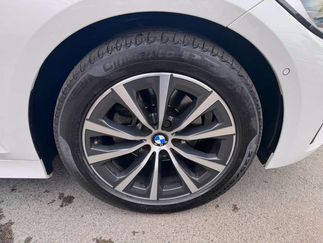 BMW 320i URBAN 2.0 TURBO AUTOMATICO 2021 - Imagen 9