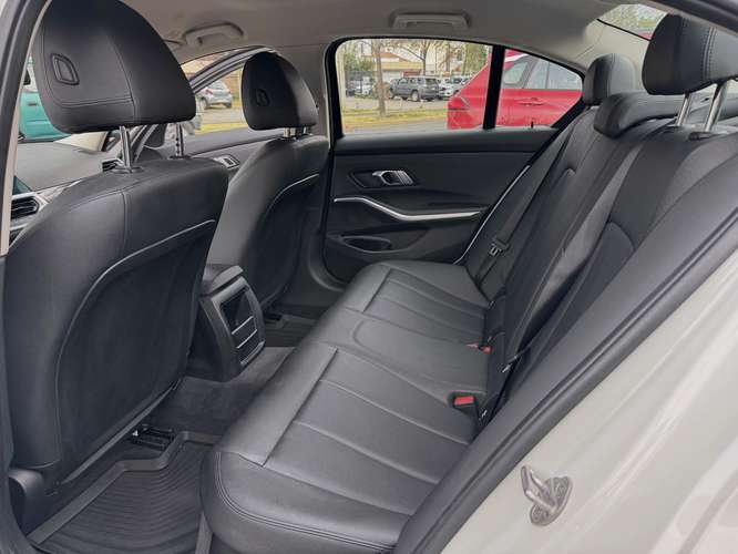 BMW 320i URBAN 2.0 TURBO AUTOMATICO 2021 - Imagen 12