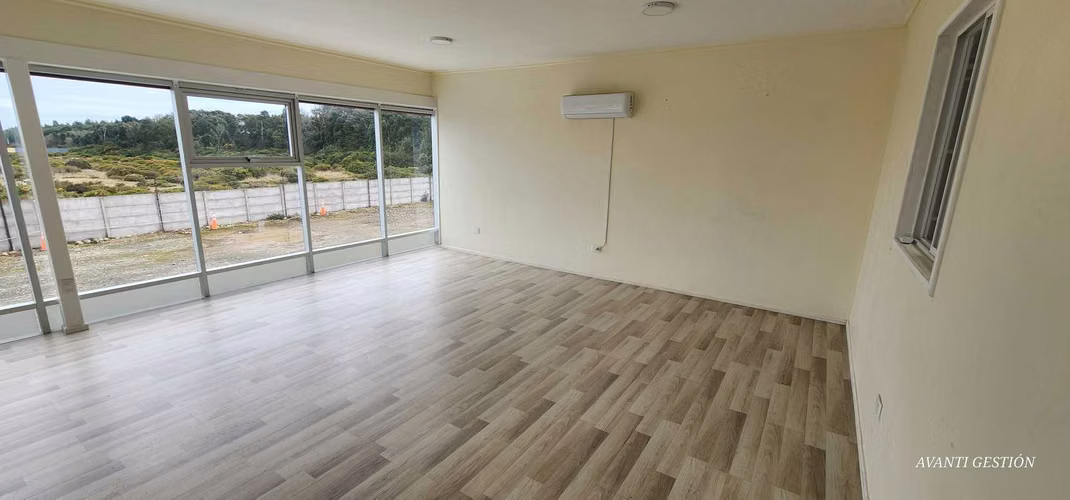 ARRIENDO DE BODEGAS EN RUTA 5 KM. 1011 LA LAJA  (175641)