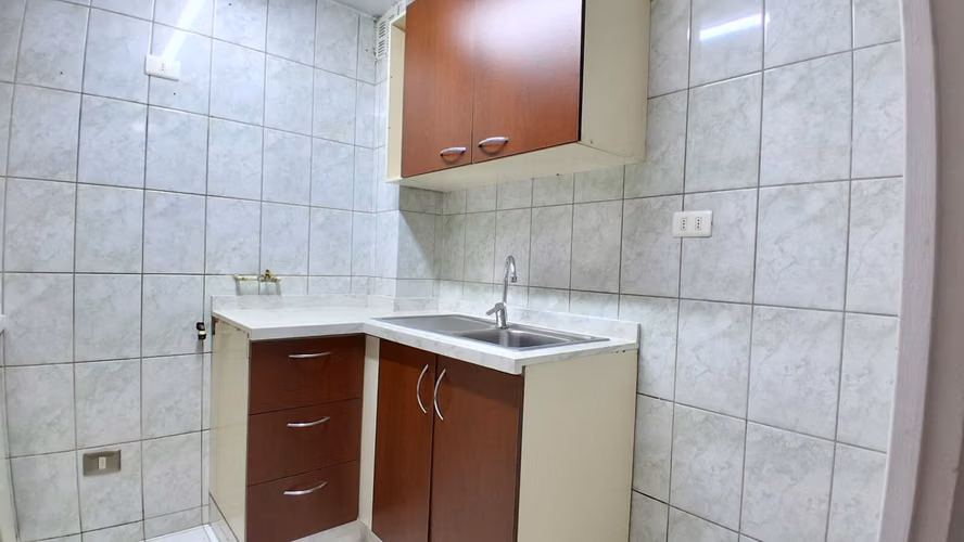 ¡Oportunidad! Arriendo Impecable Departamento 2D-2B, en Aldunate 1064, Santiago Centro/Metro Parque O'Higgins