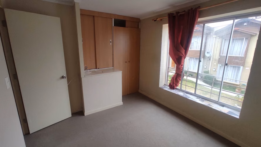 ARRIENDO DE CASA EN COND. JARDDINES DE BELLOTO NORTE