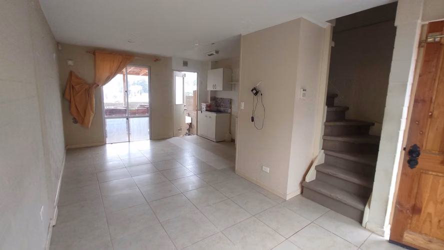 ARRIENDO DE CASA EN COND. JARDDINES DE BELLOTO NORTE