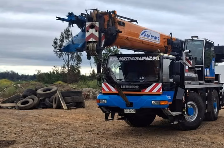 Grua Liebherr LTM 1040-2.1 año 2007 Capacidad 40 Toneladas