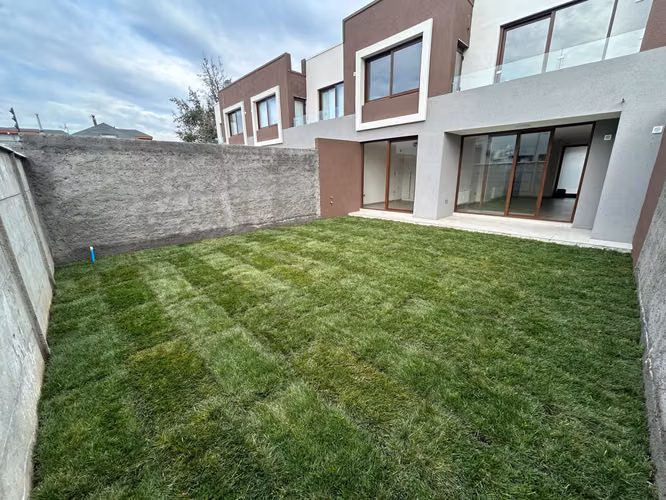 Moderna Vivienda en Entorno Natural (175646)
