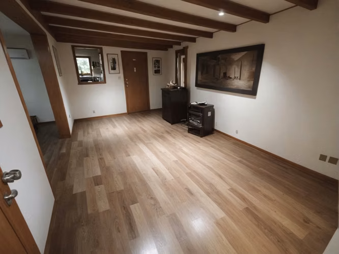 Casa impecable 4 dormitorios 2 baños 2 Estacionamientos