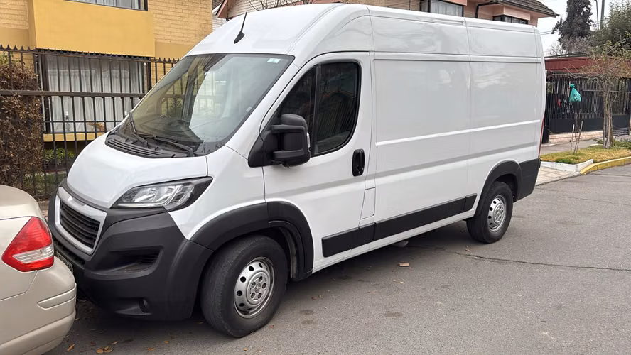 Arriendo Peugeot Boxer