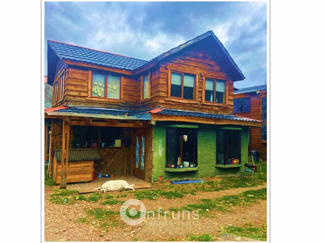 Casas Avenida Norte Sur / Coyhaique