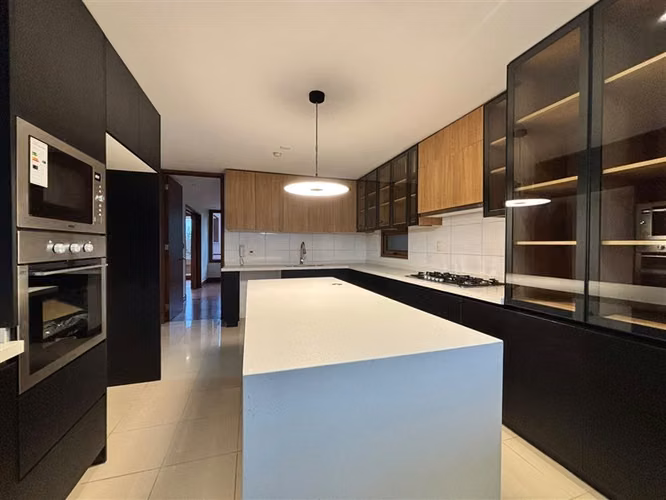 Departamento arriendo remodelado 4D/ 4B. Sn Carlos Apoquindo