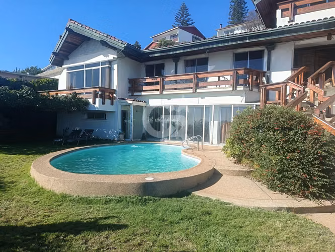 ¡GRAN OPORTUNIDAD! Familia y/o Negocio / Viña del Mar Alto
