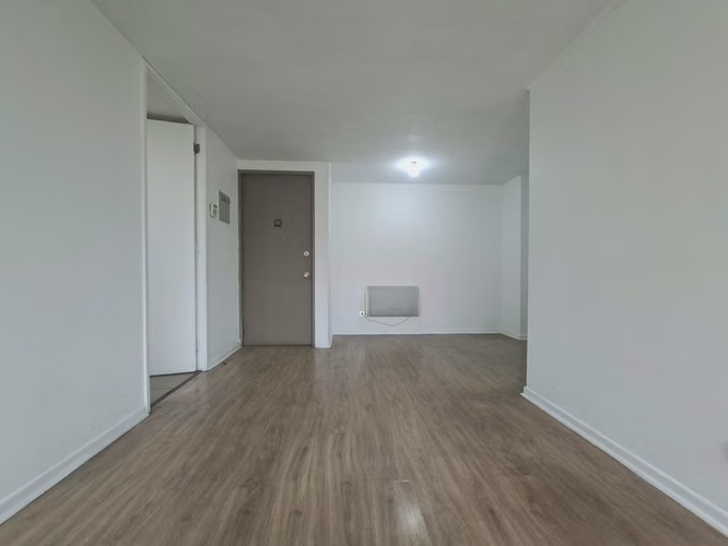 Av. Salesianos 1400 (1 Est /1 Bod) [2433-6]