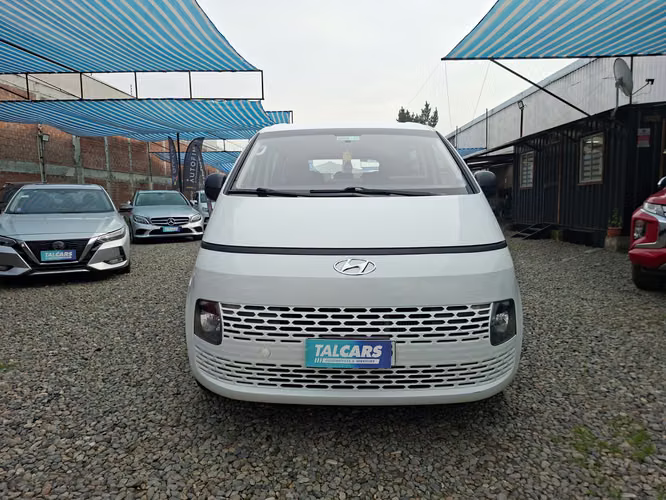 HYUNDAI STARIA US4 2022 9 PASAJEROS