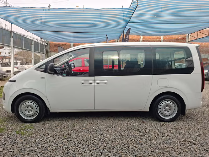 HYUNDAI STARIA US4 2022 9 PASAJEROS