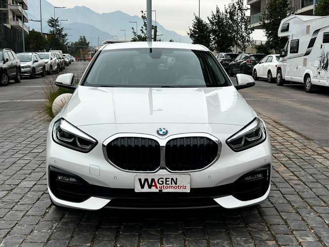 BMW 118 1.5 AT 2022 - Imagen 2
