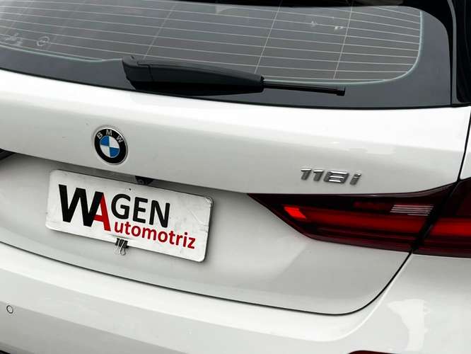 BMW 118 1.5 AT 2022 - Imagen 7