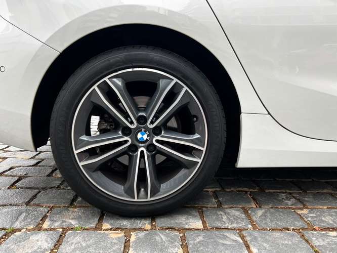 BMW 118 1.5 AT 2022 - Imagen 8