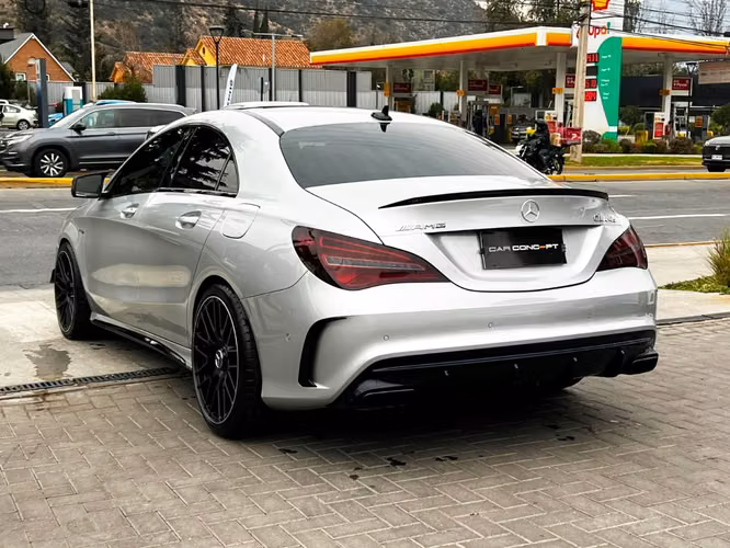MERCEDES-BENZ CLA 45 AMG 4MATIC 2017