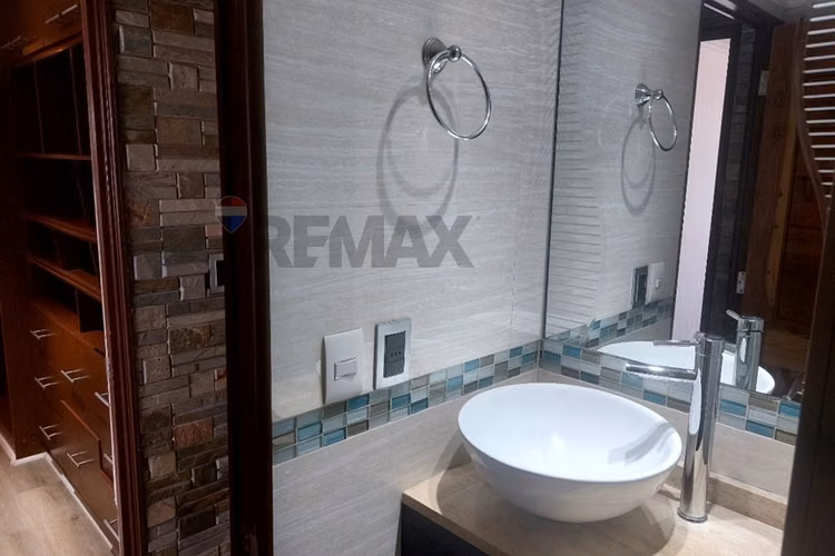 Amplio e impecable departamento en san miguel!