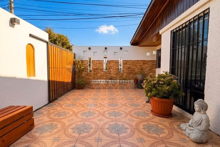 Hermosa casa en peñaflor, en excelente estado