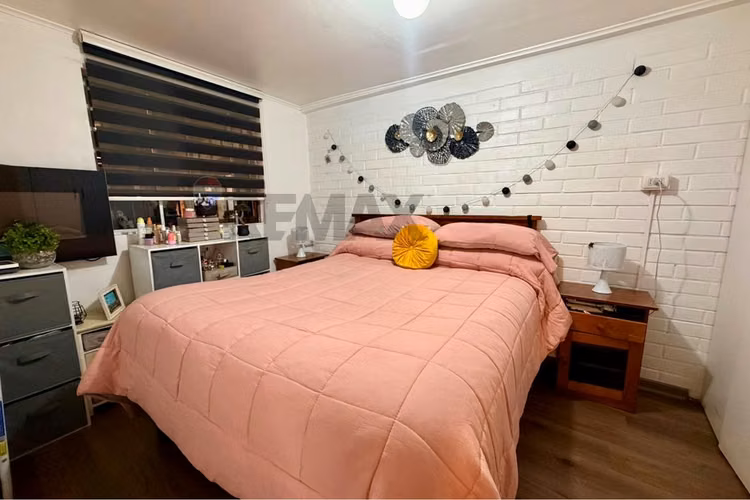 Hermosa casa en peñaflor, en excelente estado
