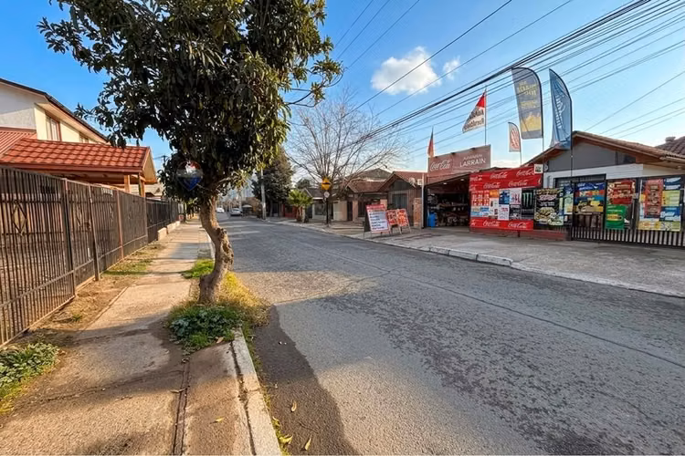 Hermosa casa en peñaflor, en excelente estado