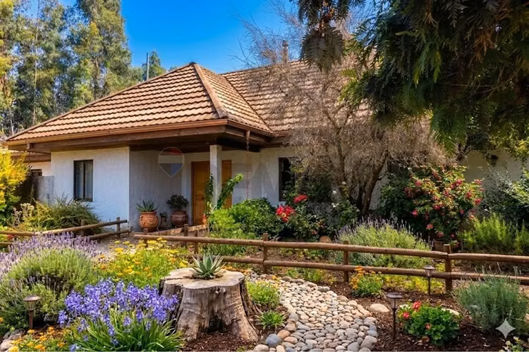 Venta casa en parcela con piscina buin