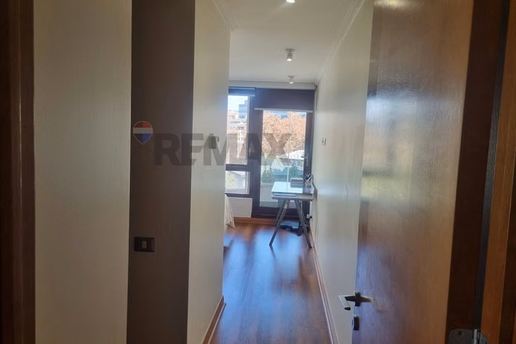 Como nuevo, 2 dorm. en suite. alianza francesa