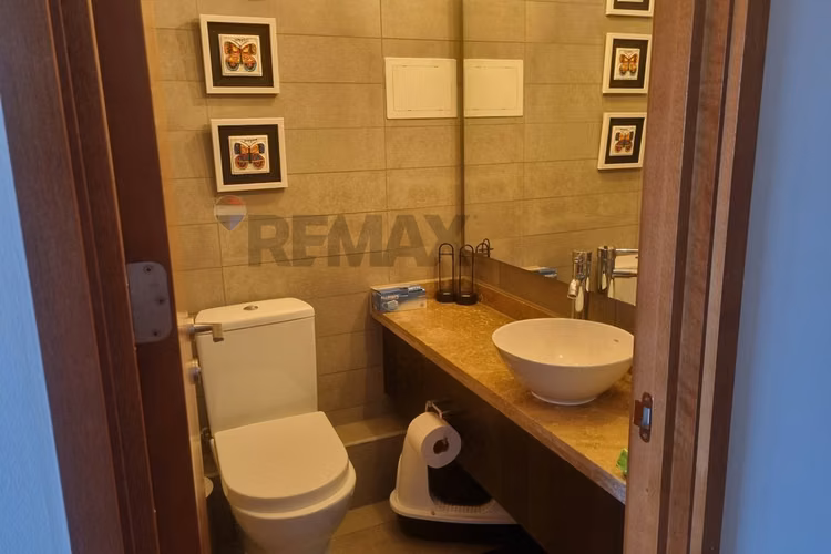 Como nuevo, 2 dorm. en suite. alianza francesa