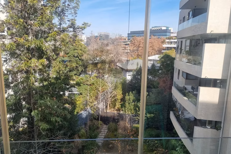 Como nuevo, 2 dorm. en suite. alianza francesa