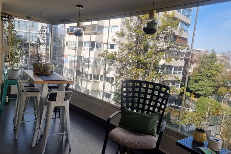 Como nuevo, 2 dorm. en suite. alianza francesa