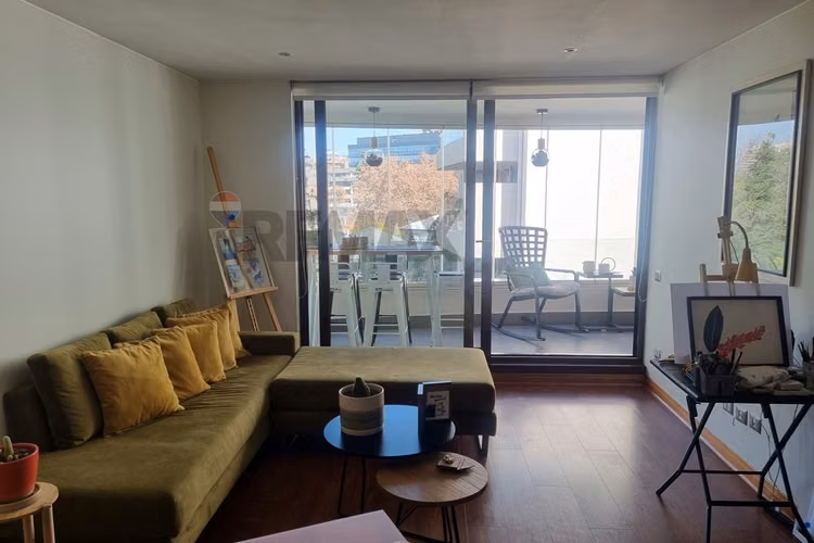 Como nuevo, 2 dorm. en suite. alianza francesa