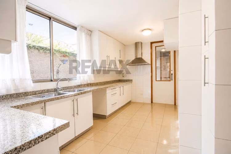 Condominio - luminosa -espaciosa - Imagen 10