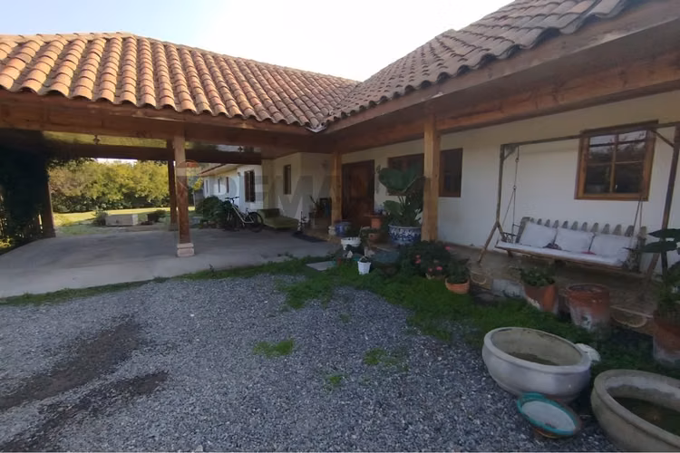 Casa estilo chileno 5d+4b+e+b - Imagen 3
