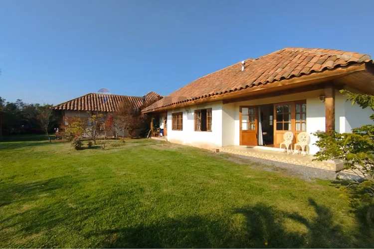 Casa estilo chileno 5d+4b+e+b - Imagen 4