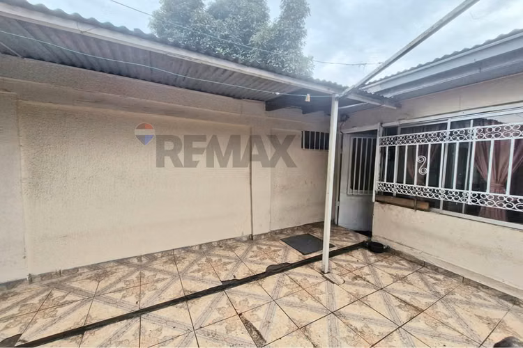 Casa en proceso de regularización en cerro navia. - Imagen 6