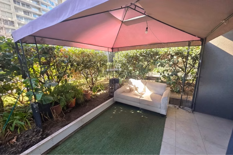 Depto 3d 2b en primer piso con gran patio privado