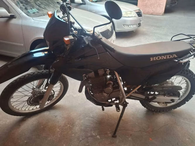 Moto Honda XR 250 Tornado