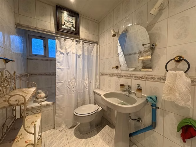 PROPIEDAD SECTOR NORTE CON 4D 2B, BARRIO RESIDENCIAL